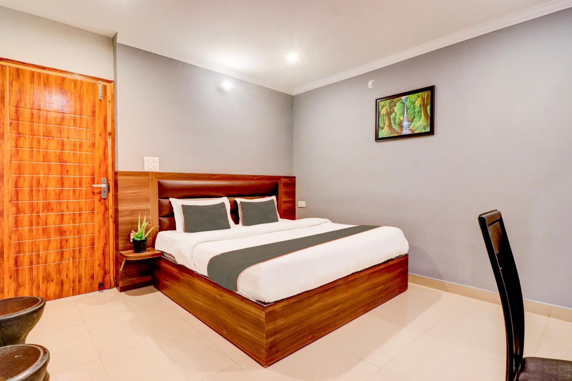 Collection O Vinayak View King Hotel & Restaurant Nainital Exterior photo